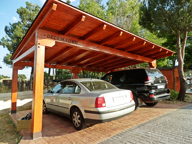 garaje de madera