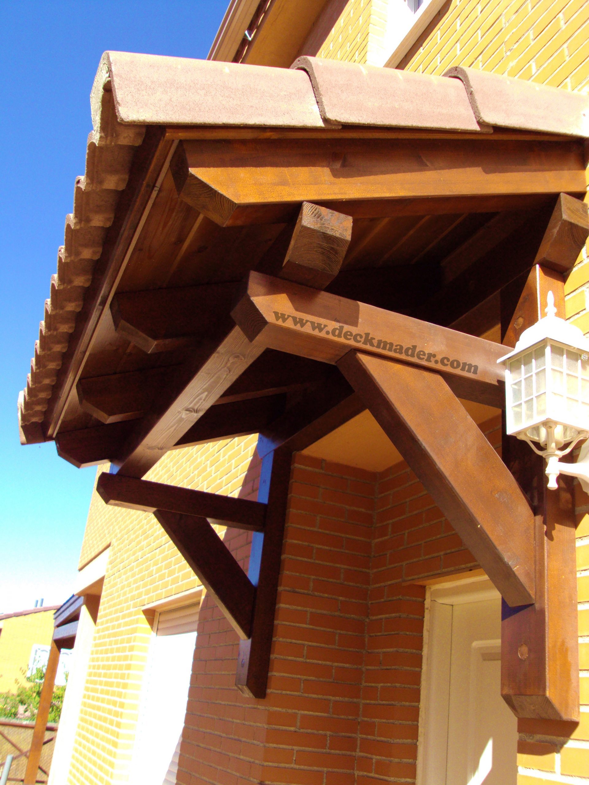 competencia Leo un libro Disipar Tejadillos y marquesinas de madera. Protege tu casa y tu familia de las  condiciones meteorológicas. - DECKMADER todo en estructuras de madera para  exterior